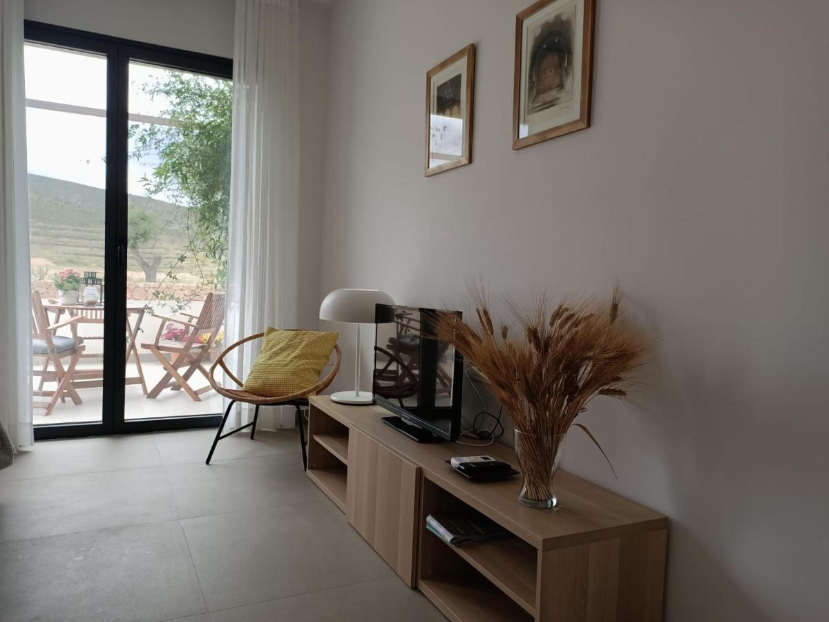 Apartamentos Madreselva Fernan Perez Екстериор снимка